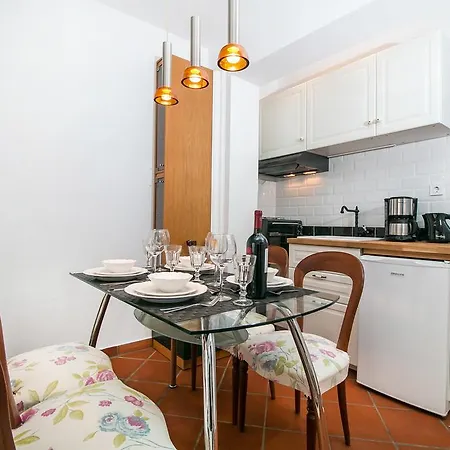 Danezis Stars Boutique (adults Only)